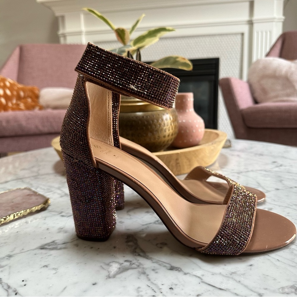 Iridescent pink/muted rose size 10 Call it Spring Vegan heels